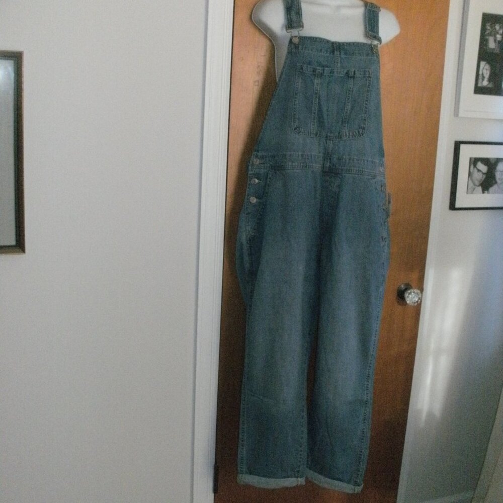NWT GAP Blue Jean Denim Bib OVERALLS Straight Loose Relaxed fit Ankle Length ~ L